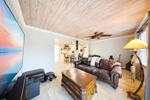 16941 Driftwood Ln, Sugarloaf Key, FL 33042 - Photo 9