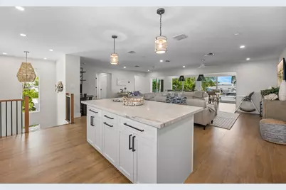 360 12th Street, Key Colony, FL 33051 - Photo 15