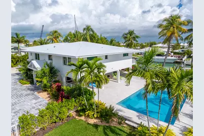 360 12th Street, Key Colony, FL 33051 - Photo 3