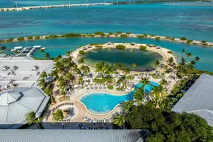 5110 Sunset Village Dr, Duck Key, FL 33050 - Photo 35