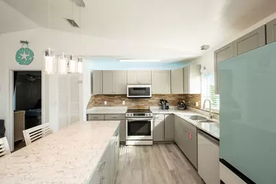 24347 W Caribbean Drive, Summerland Key, FL 33042 - Photo 17