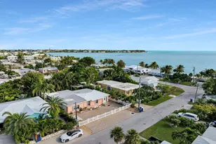 480 109th Street Ocean, Marathon, FL 33050 - Photo 1