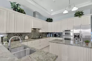 821 W Ocean Dr, Key Colony, FL 33051 - Photo 13