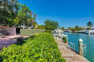 580 9th St, Key Colony, FL 33051 - Photo 33