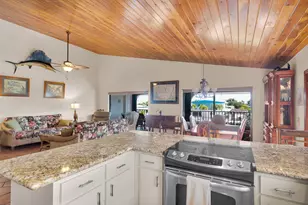 580 9th St, Key Colony, FL 33051 - Photo 17