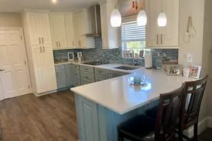 4 Evergreen Ct, Key Haven, FL 33040 - Photo 5