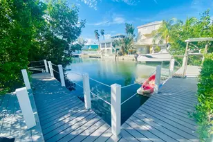 4 Evergreen Ct, Key Haven, FL 33040 - Photo 3