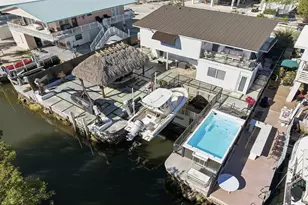 71 Coral Dr, Key Largo, FL 33037 - Photo 1