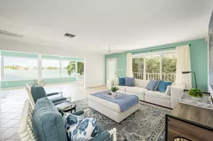 205 S Point Dr, Sugarloaf Key, FL 33042 - Photo 9