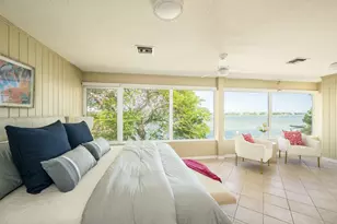 205 S Point Dr, Sugarloaf Key, FL 33042 - Photo 17
