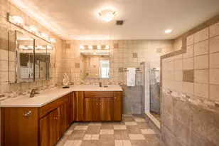 205 S Point Dr, Sugarloaf Key, FL 33042 - Photo 23