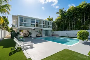 309 Woods Ave, Plantation Key, FL 33070 - Photo 9