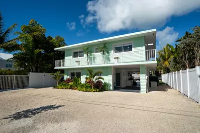 309 Woods Avenue, Plantation Key, FL 33070 - Photo 7