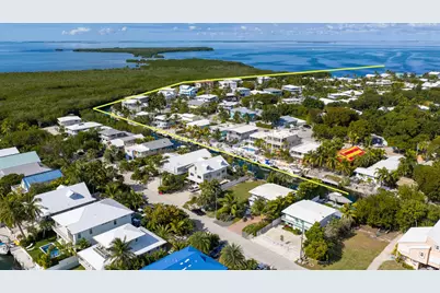 309 Woods Avenue, Plantation Key, FL 33070 - Photo 3