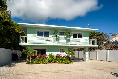 309 Woods Avenue, Plantation Key, FL 33070 - Photo 1