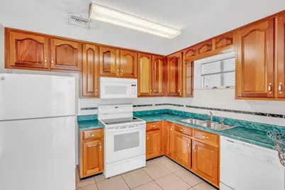 195 W Shore Drive, Summerland Key, FL 33042 - Photo 9