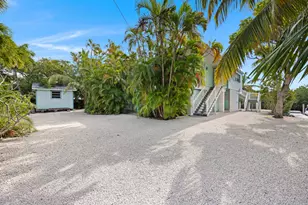 19881 Date Palm Dr, Sugarloaf Key, FL 33042 - Photo 49