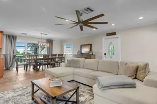 272 W Seaview Dr, Duck Key, FL 33050 - Photo 5