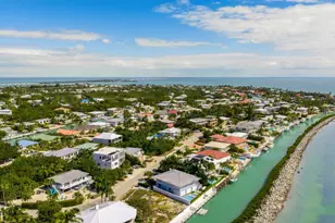 247 W Seaview Cir, Duck Key, FL 33050 - Photo 59