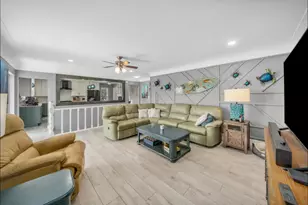 247 W Seaview Cir, Duck Key, FL 33050 - Photo 15
