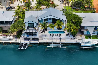362 E Seaview Drive, Duck Key, FL 33050 - Photo 1