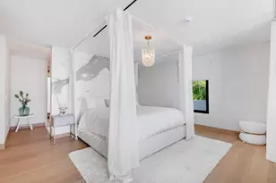 210 W Seaview Cir, Duck Key, FL 33050 - Photo 57
