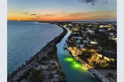 210 W Seaview Circle, Duck Key, FL 33050 - Photo 7
