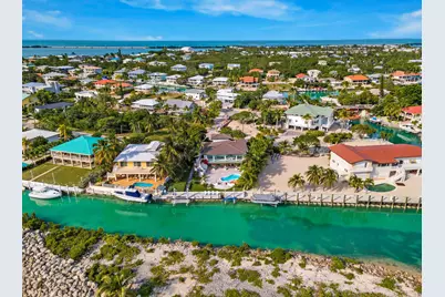 210 W Seaview Circle, Duck Key, FL 33050 - Photo 13