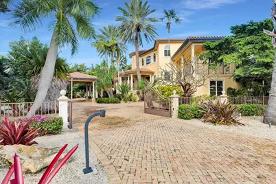 301 Ixora Street, Duck Key, FL 33050 - Photo 5