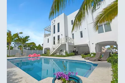 317 E Seaview Circle, Duck Key, FL 33050 - Photo 3