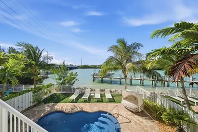 11890 1st Ave Gulf #2, Marathon, FL 33050 - Photo 3