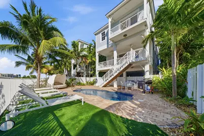 11890 1st Ave Gulf #2, Marathon, FL 33050 - Photo 1