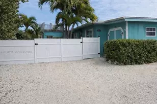 715 E Caribbean Dr, Summerland Key, FL 33042 - Photo 11