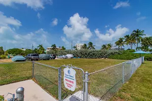 201 E Ocean Dr, Key Colony, FL 33051 - Photo 49