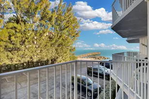201 E Ocean Dr, Key Colony, FL 33051 - Photo 21
