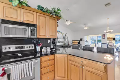 900 Shelter Bay Dr Ocean Drive, Key Colony, FL 33051 - Photo 33