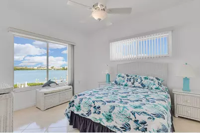 900 Shelter Bay Dr Ocean Drive, Key Colony, FL 33051 - Photo 47