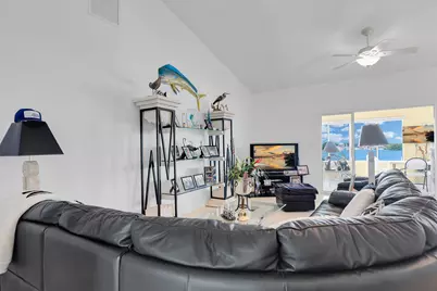 900 Shelter Bay Dr Ocean Drive, Key Colony, FL 33051 - Photo 35