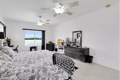 900 Shelter Bay Dr Ocean Drive, Key Colony, FL 33051 - Photo 69
