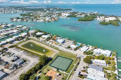 900 Shelter Bay Dr Ocean Drive, Key Colony, FL 33051 - Photo 69