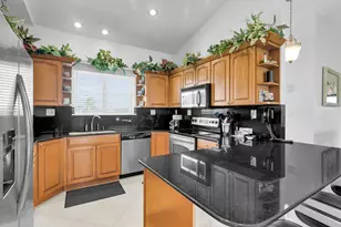 900 Shelter Bay Dr Ocean Dr, Key Colony, FL 33051 - Photo 11