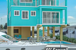 1021 27th Street Ocean, Marathon, FL 33050 - Photo 1