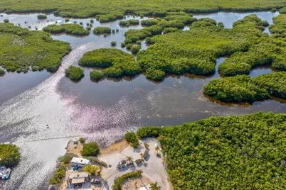 101551 Overseas Highway # 22, Key Largo, FL 33037 - Photo 9
