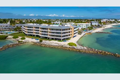 1133 W Ocean Drive #16, Key Colony, FL 33051 - Photo 3