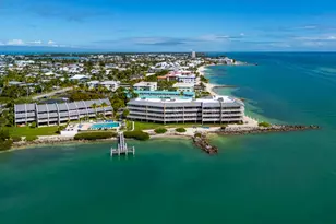 1133 W Ocean Dr, Key Colony, FL 33051 - Photo 9