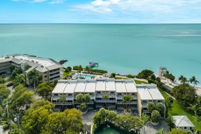 1133 W Ocean Drive #10, Key Colony, FL 33051 - Photo 45