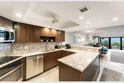 1133 W Ocean Drive #10, Key Colony, FL 33051 - Photo 11