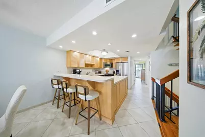 1133 W Ocean Drive #7, Key Colony, FL 33051 - Photo 5