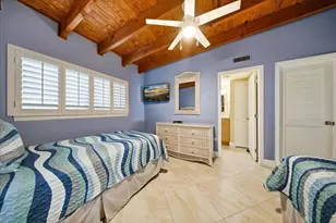 1133 W Ocean Dr, Key Colony, FL 33051 - Photo 25