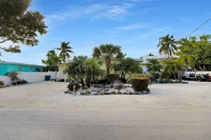 17 Man-O-War Dr, Marathon, FL 33050 - Photo 35
